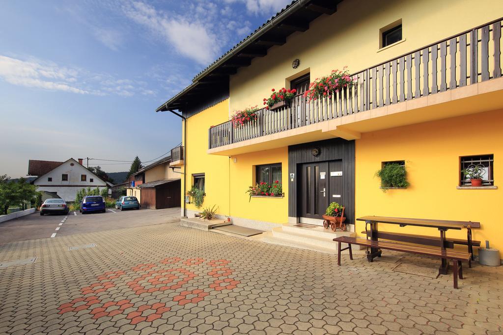 Rooms Sustersic Любляна Екстериор снимка