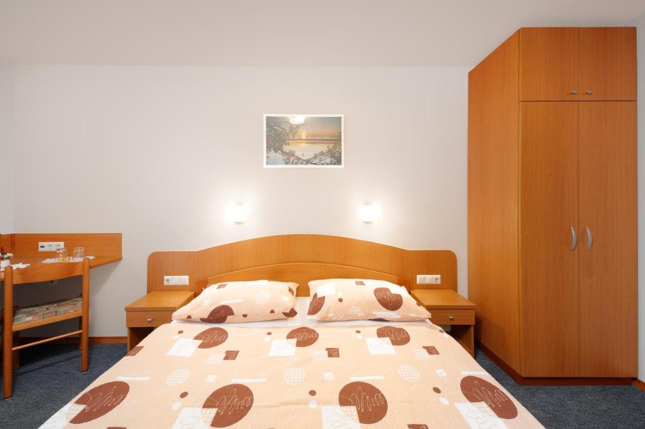 Rooms Sustersic Любляна Екстериор снимка