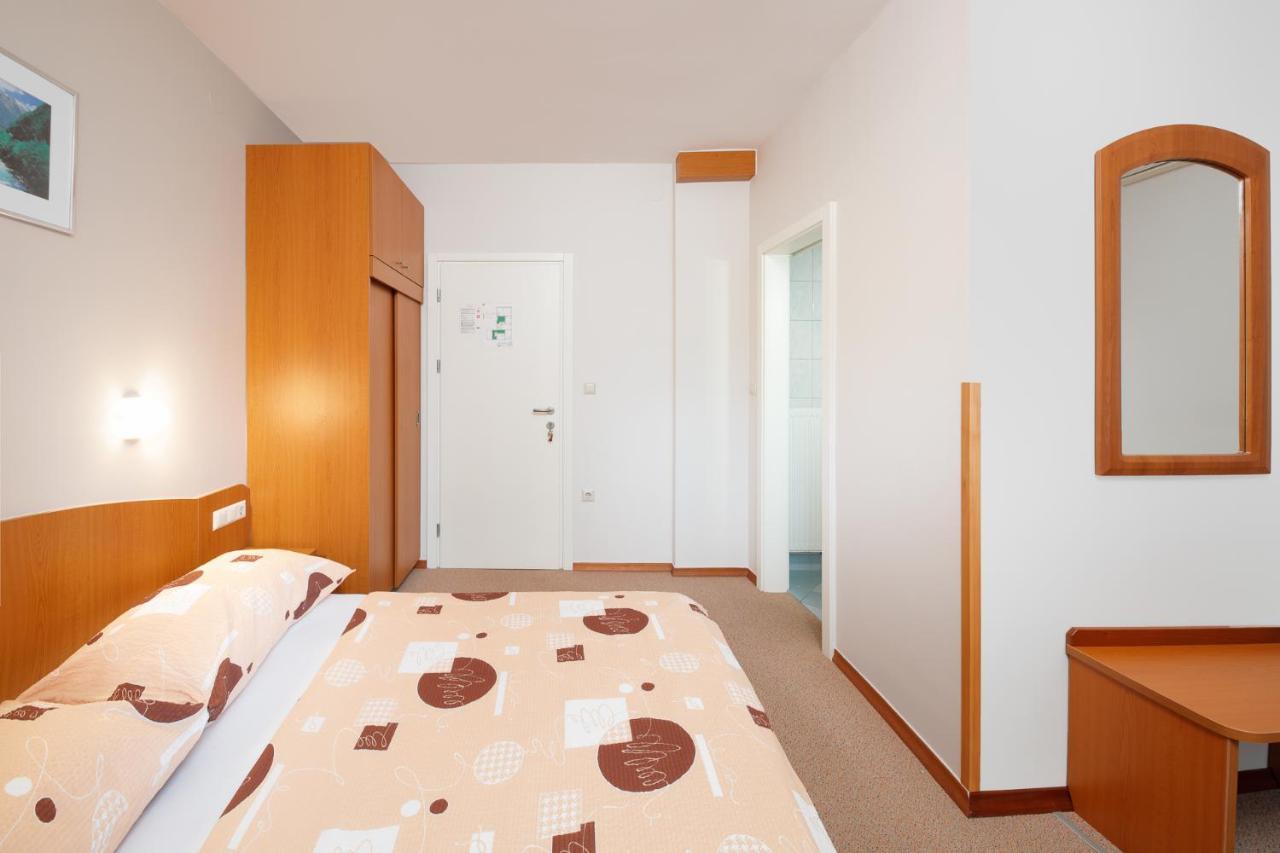 Rooms Sustersic Любляна Екстериор снимка