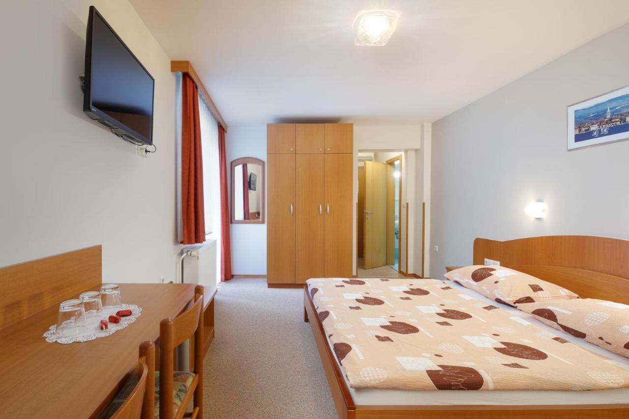 Rooms Sustersic Любляна Екстериор снимка