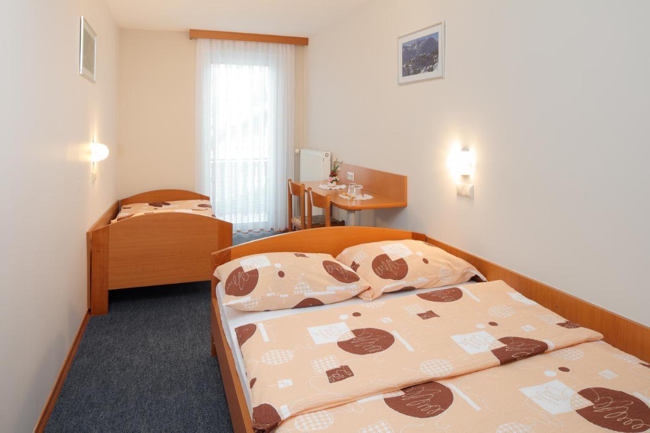 Rooms Sustersic Любляна Екстериор снимка