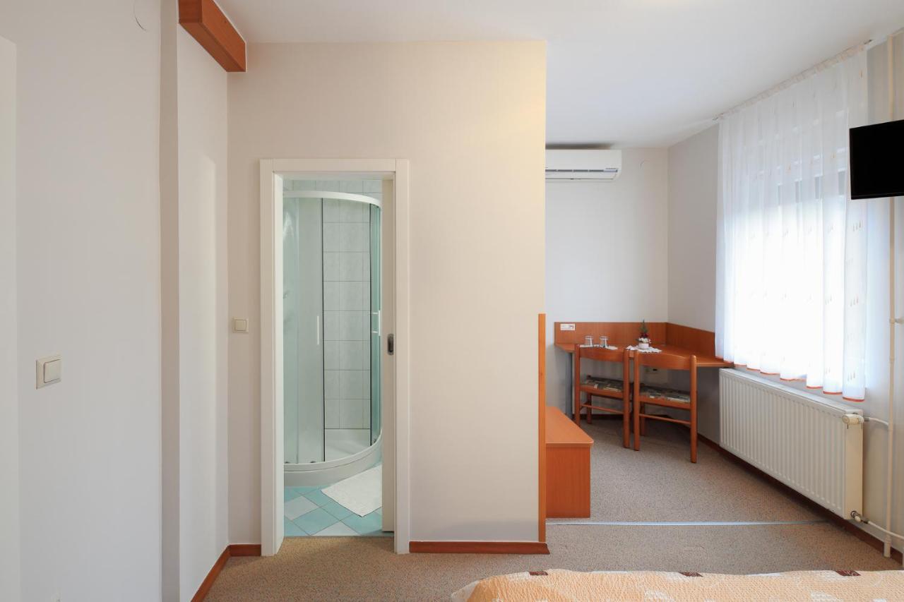 Rooms Sustersic Любляна Екстериор снимка